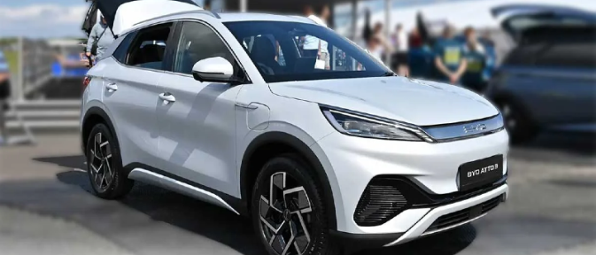 Penjualan Mobil April 2025 Masih Susut, BYD Masuk 5 Besar